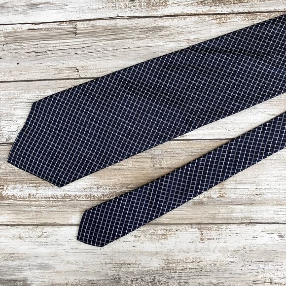 VTG 80s Abercrombie & Fitch Tie Navy Geometric 100% Silk Made in USA 58”x3.75” - Picture 7 of 9